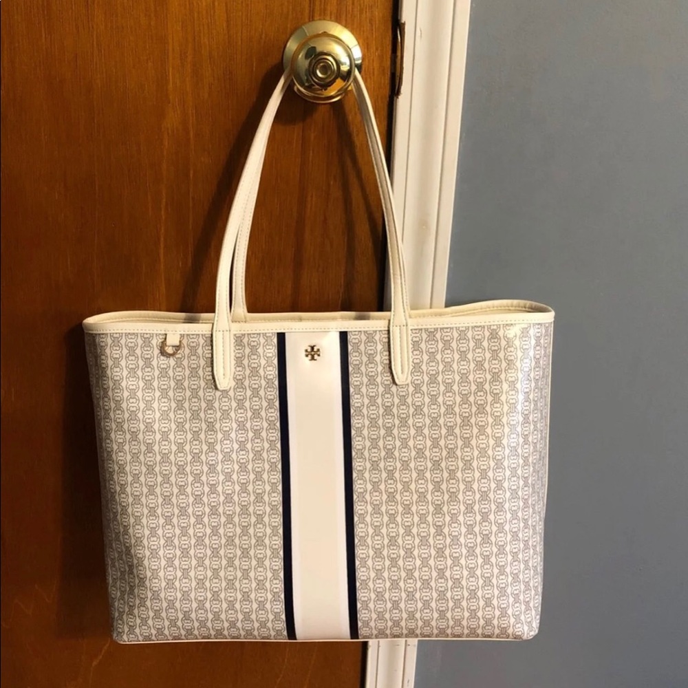 Tory Burch Gemini Link Tote (Ivory)